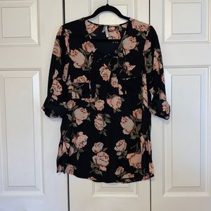 Live 4 Truth Floral Top